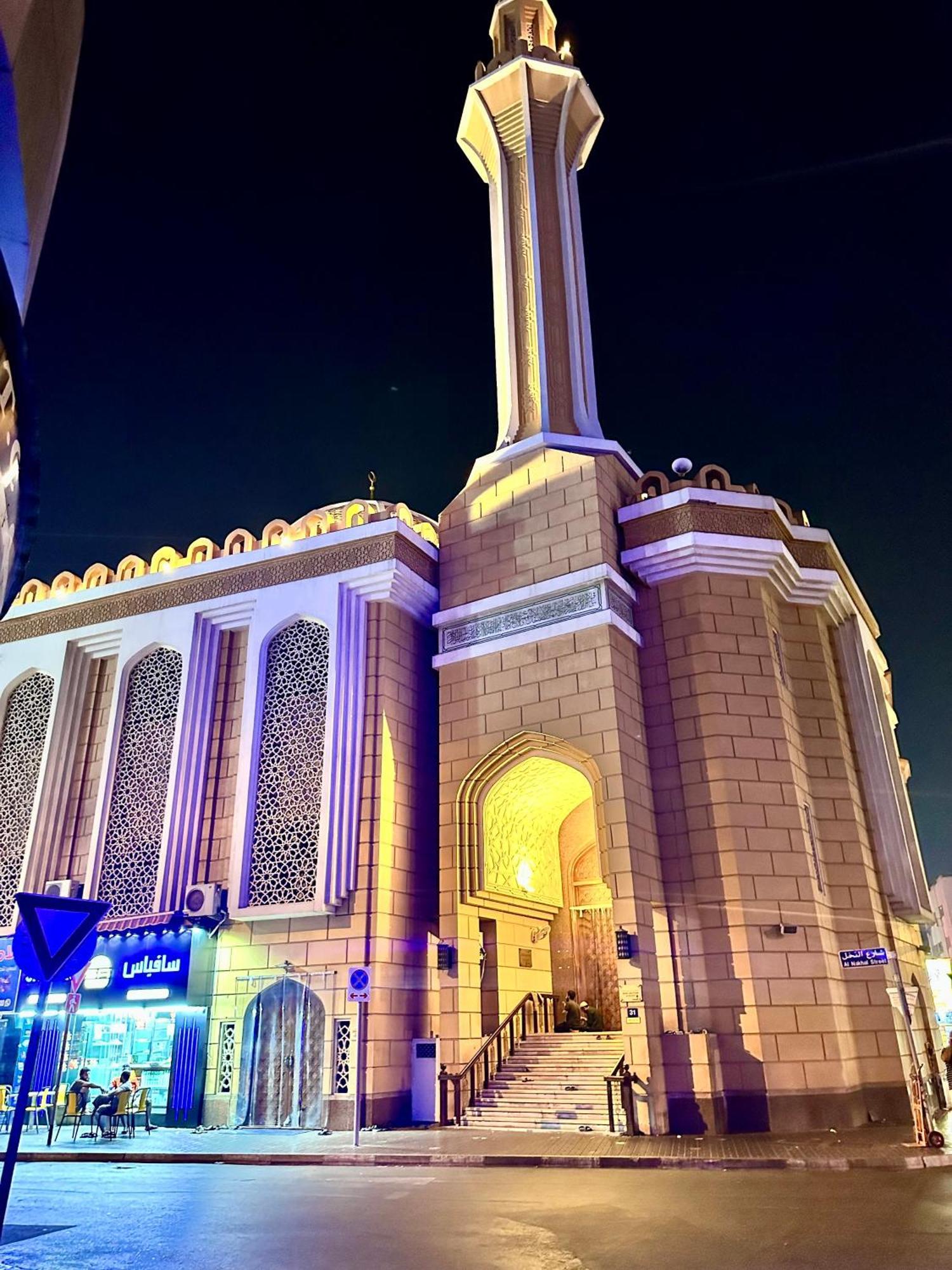 Bliss Square Hotel Dubai Exterior photo